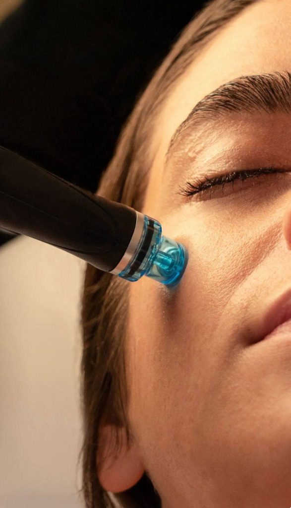 photo 17 2025 12 23 23 04 21